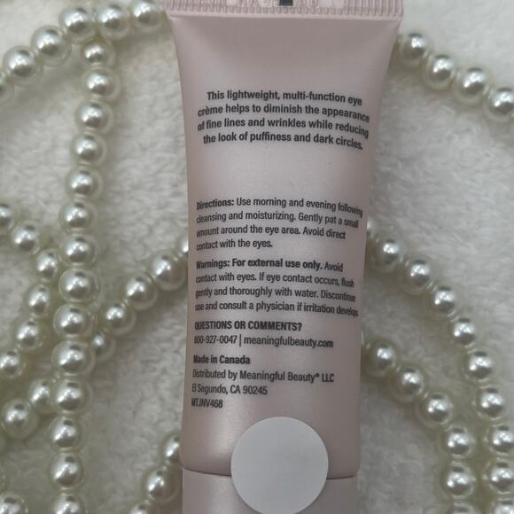 Cindy Crawford Meaningful Beauty Lifting Eye Creme .5 oz New & Unopened - Picture 5 of 5